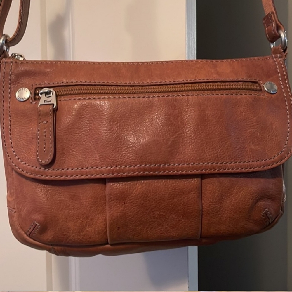 Vintage FOSSIL pebble brown Leather Cross Body Bag